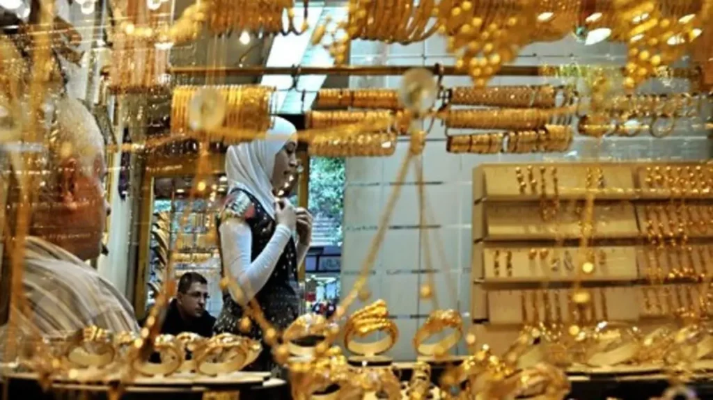 فجوة سعر الذهب في مصر تلتهم تراجعات الأسعار العالمية