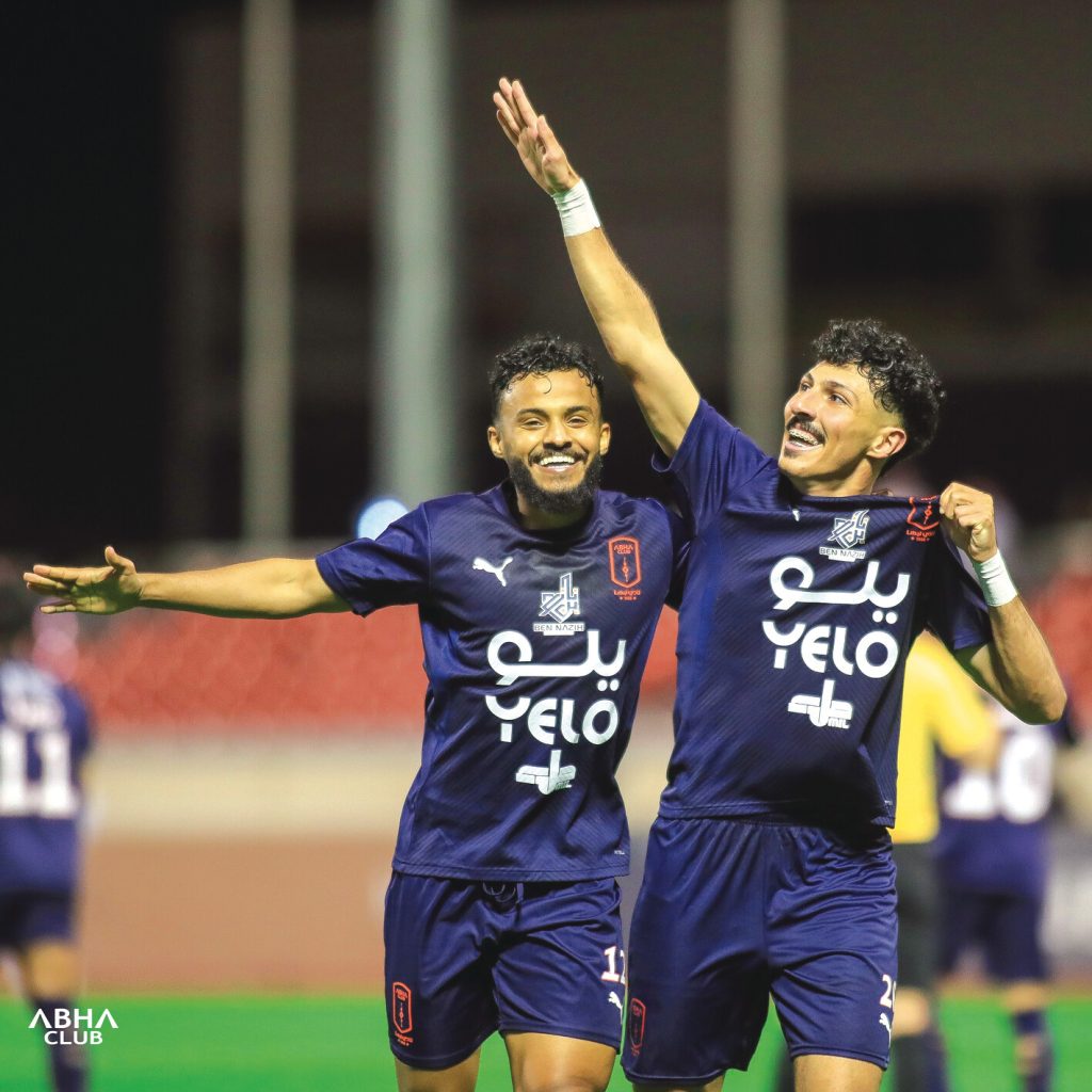أبها يعود إلى «روشن»