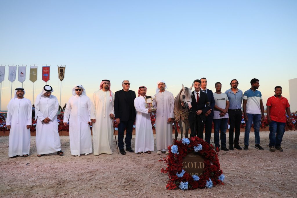 خيول الإمارات تحصد 8 ميداليات ملونة في جولة الجياد العربية بمسقط