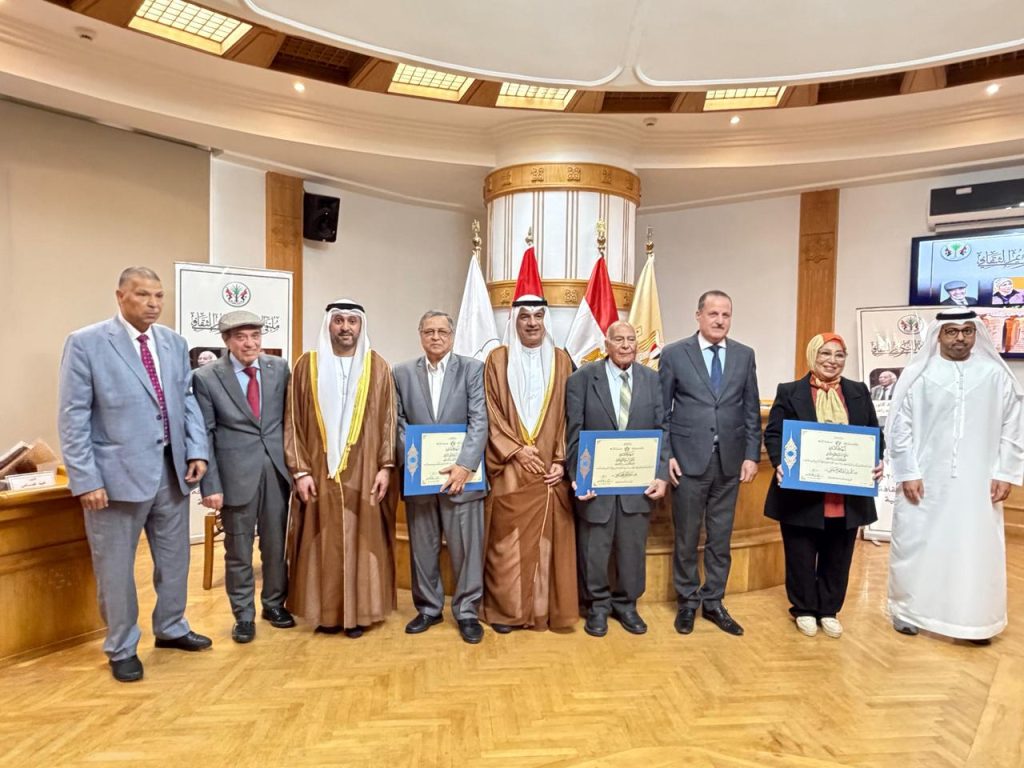 الشارقة تكرّم 4 أدباء مصريين في القاهرة