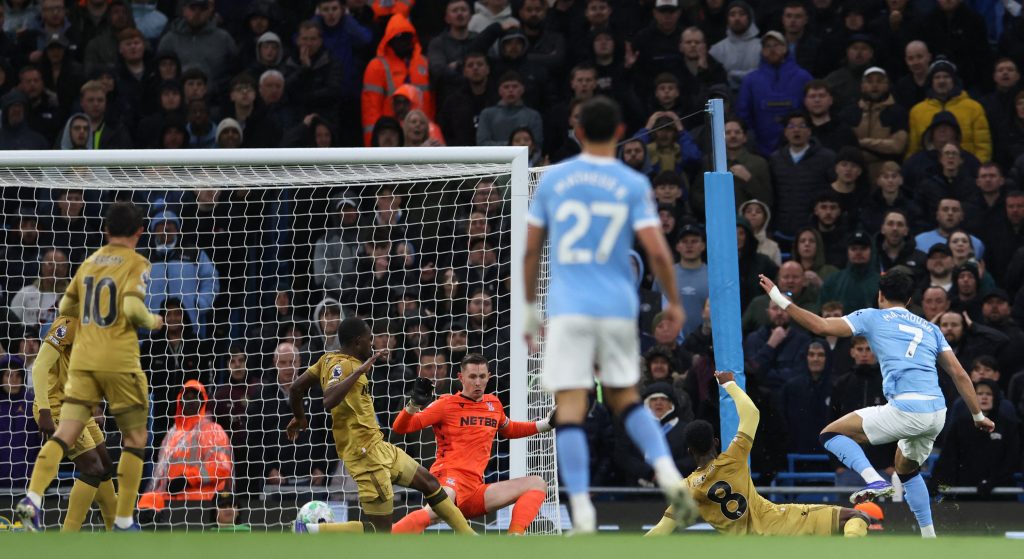 مانشستر سيتي يفوز على كريستال بالاس في الدوري الإنجليزي