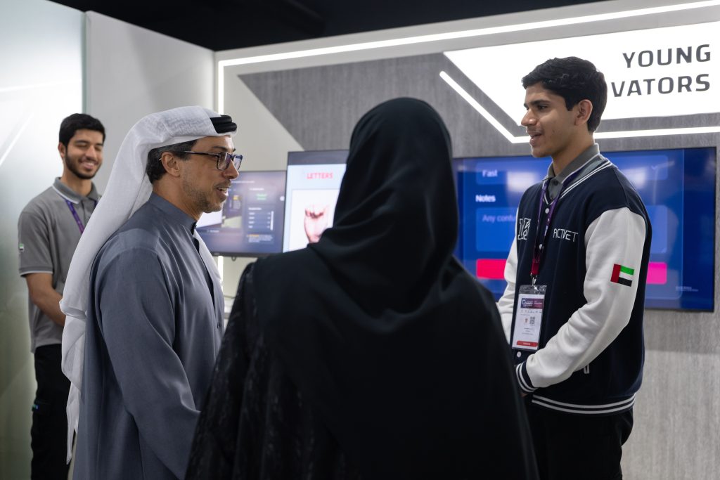 بحضور منصور بن زايد: انطلاق فعاليات الدورة الخامسة من منصة “اصنع في الإمارات” بمشاركة محلية ودولية واسعة