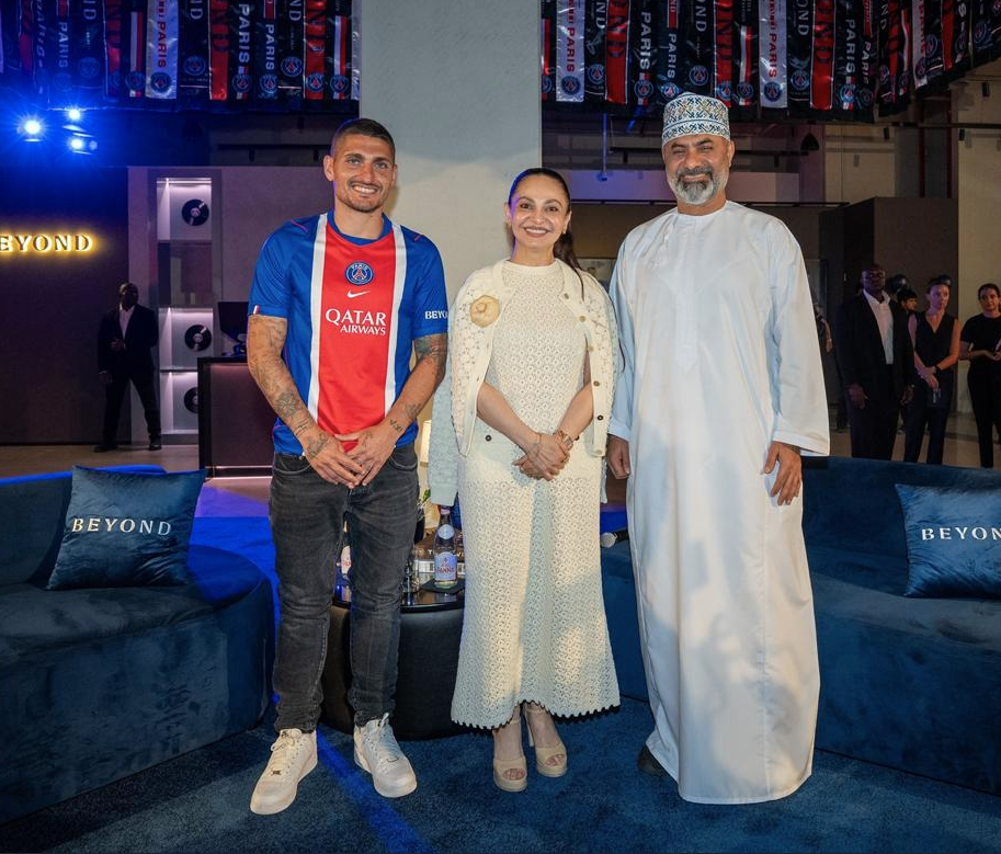 دبي تحتضن احتفالية باريس سان جيرمان بقميصه الجديد
