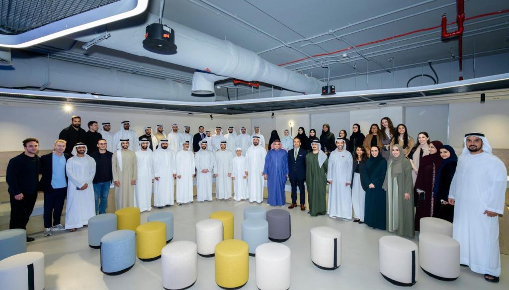 صندوق خليفة وHUB71 يطلقان الدفعة الأولى من “برنامج مزن Hub71”