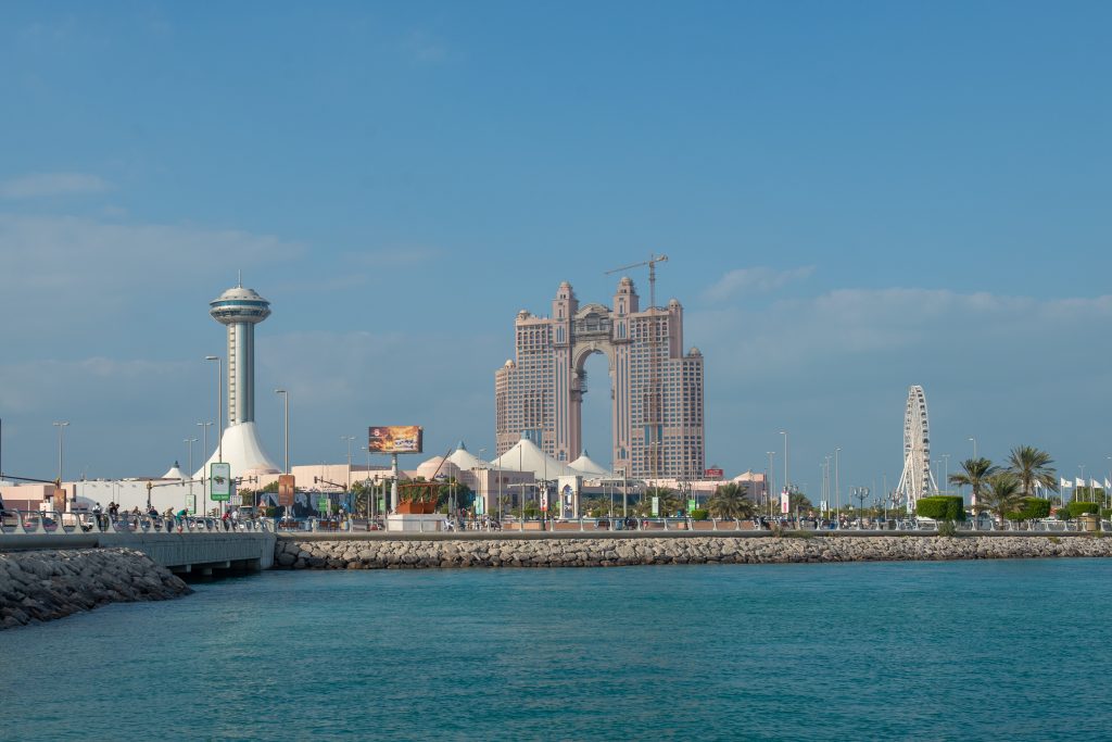 أبوظبي ترسخ ريادتها العالمية في التنمية الحضرية المستدامة بإنجازات نوعية