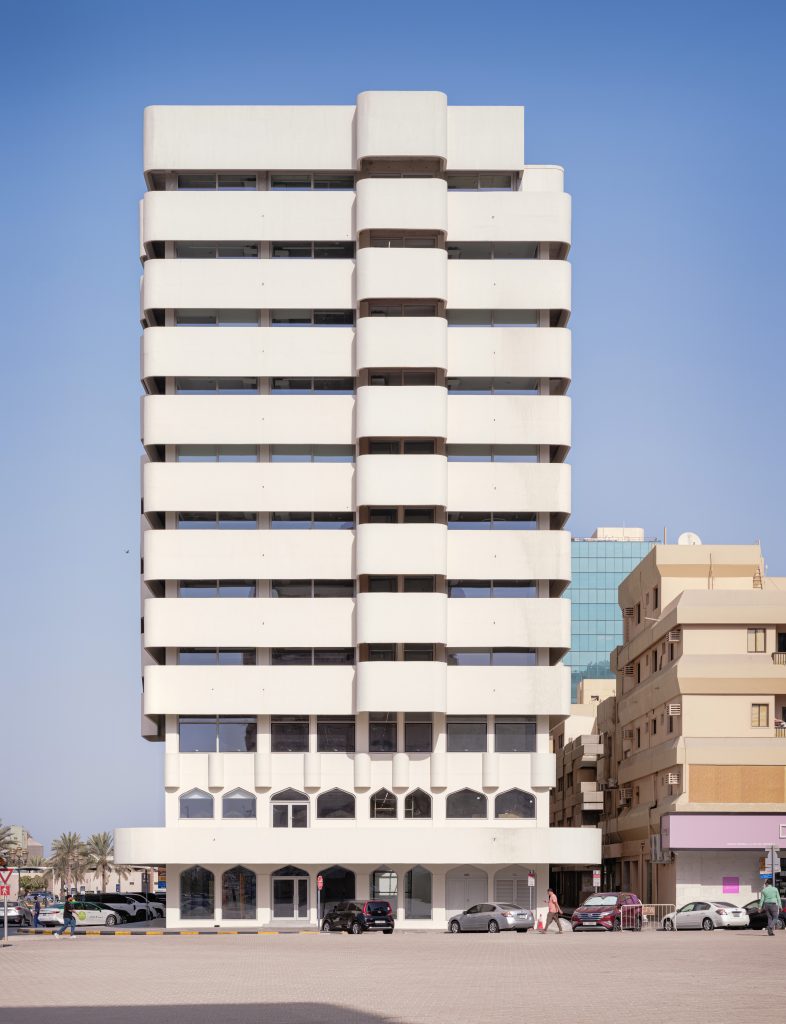 “الشارقة للفنون” تشرف على لجنة تنفيذ سياسة الحفاظ على التراث المعماري الحديث