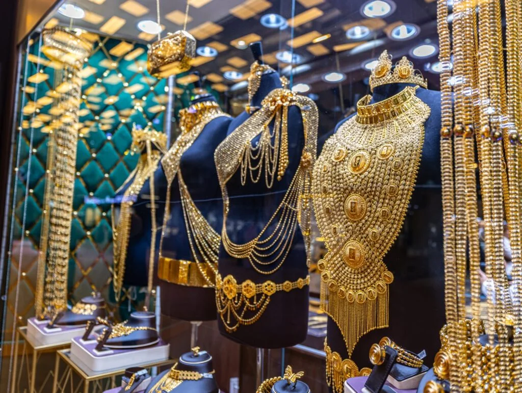 معرض الشرق الأوسط للساعات والمجوهرات ينطلق غداً في إكسبو الشارقة