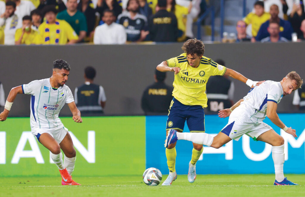 بداية قوية للهلال والنصر.. وتعثر الاتحاد والشباب