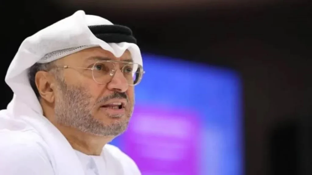 قرقاش: الدول لا تبني مكانتها بالسجالات بل بما تنجزه لشعوبها