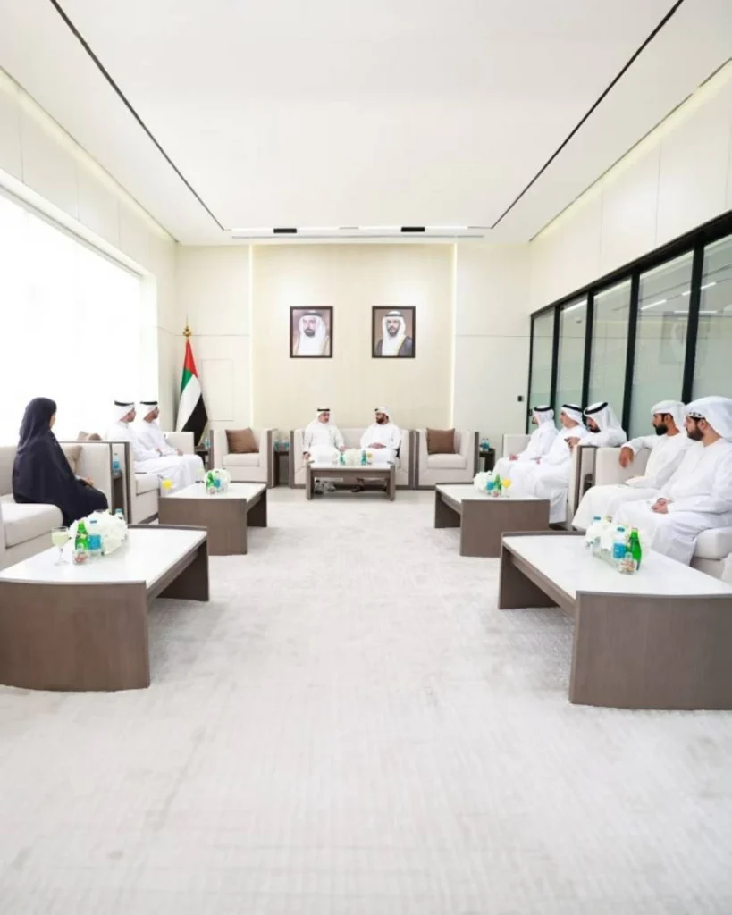 «شؤون البلديات» و«الشارقة لتقنيات الاتصال» تعزّزان التعاون