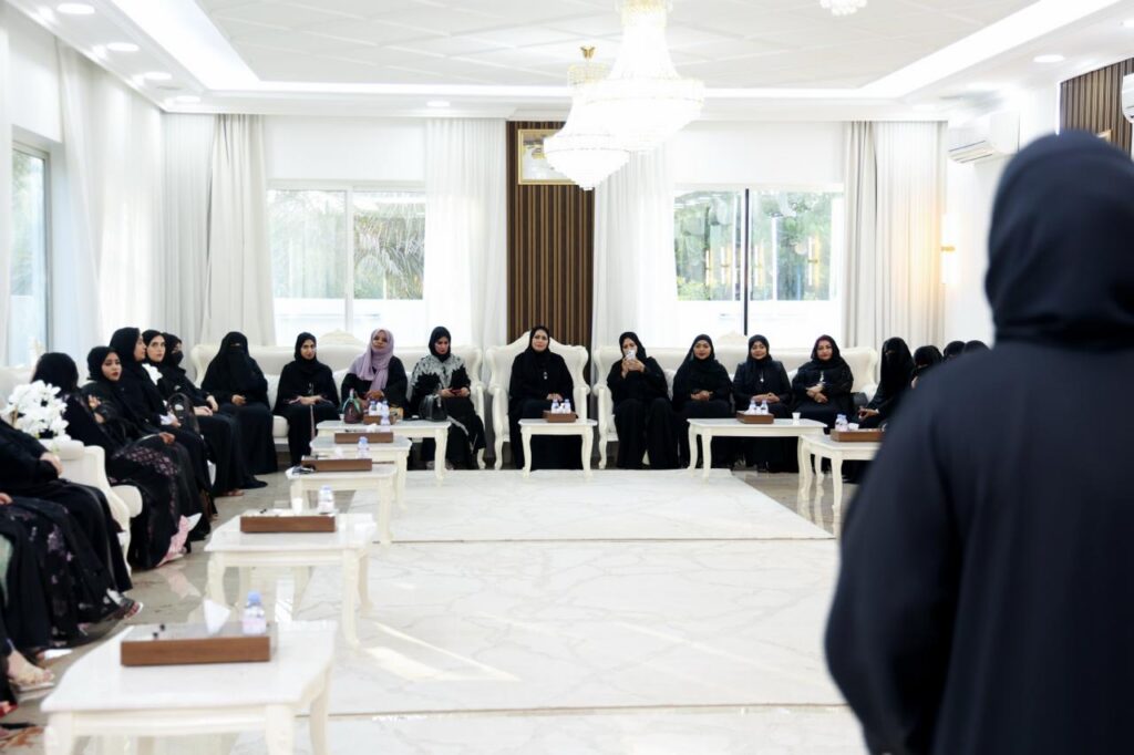 مجلس نسائي برأس الخيمة يسلط الضوء على مسؤولية المرأة في بناء الأجيال