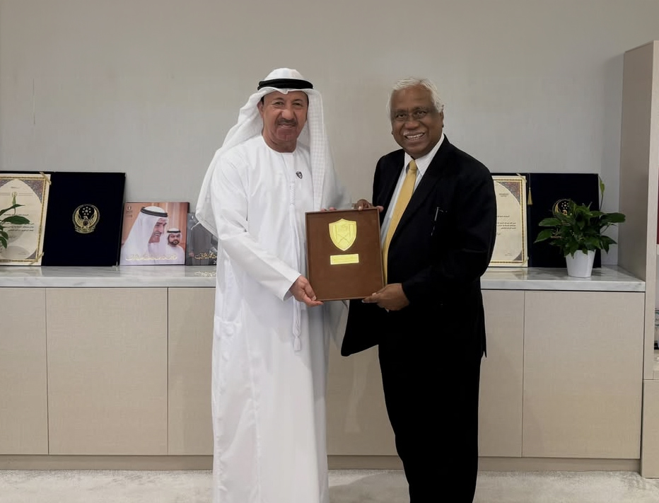 الفجيرة تبحث مع مجلس الأعمال السنغافوري الإماراتي تعزيز الاستثمار والتجارة
